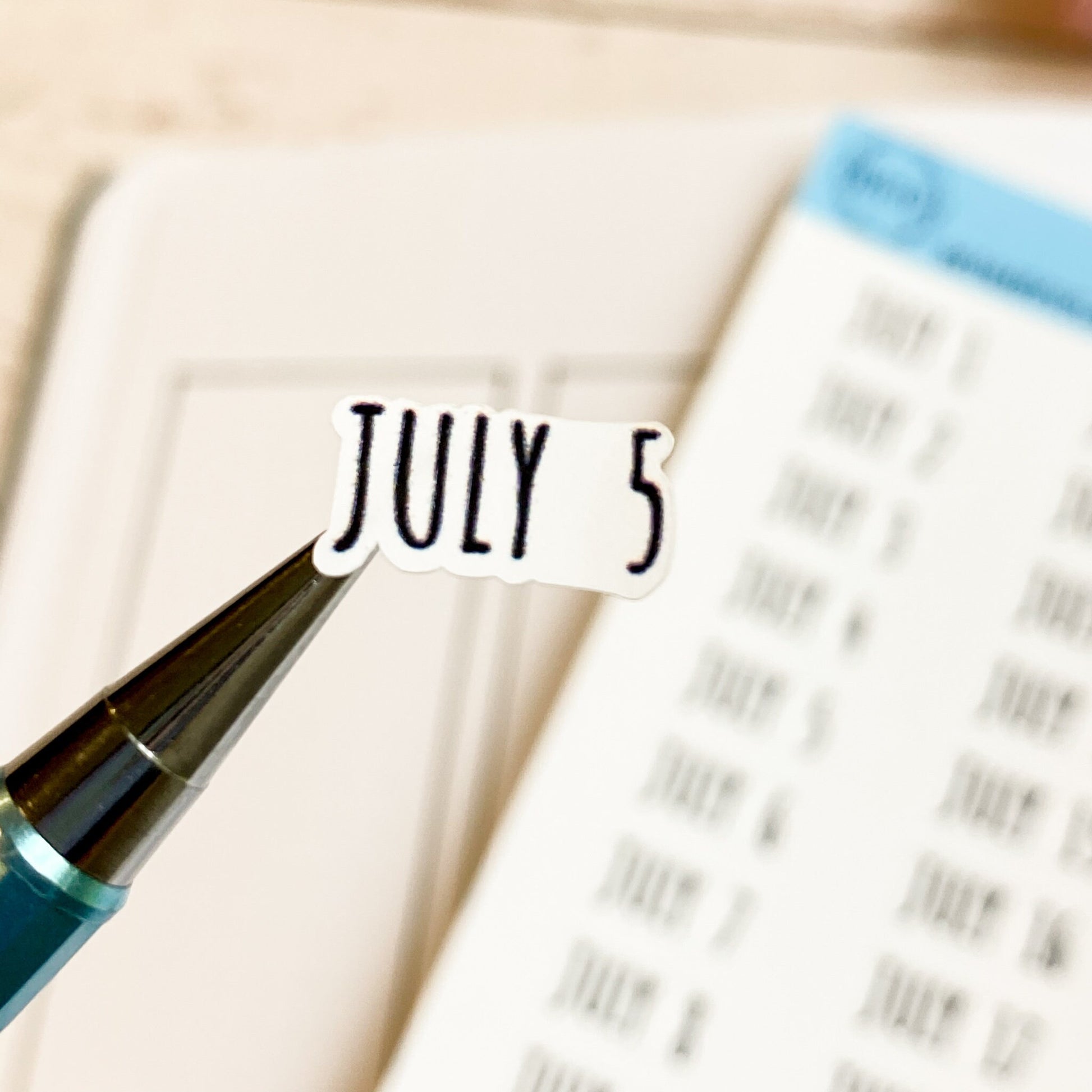 Days of the Year Planner Stickers. Month & Number Day for Planners and Bullet Journals.  || Q104